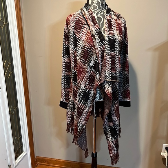 Signature Studio Sweaters - Signature Studio Cardigan in EXCELLENT CONDITION